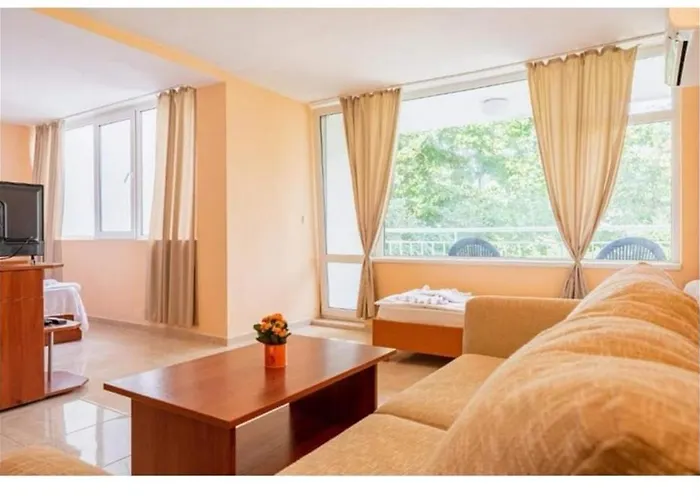 Hotel ескана Shkorpilovtsi